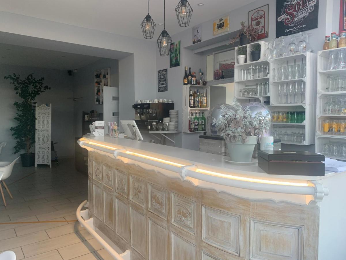Logis Hotel Restaurant Le Kalliste Hyères Dış mekan fotoğraf