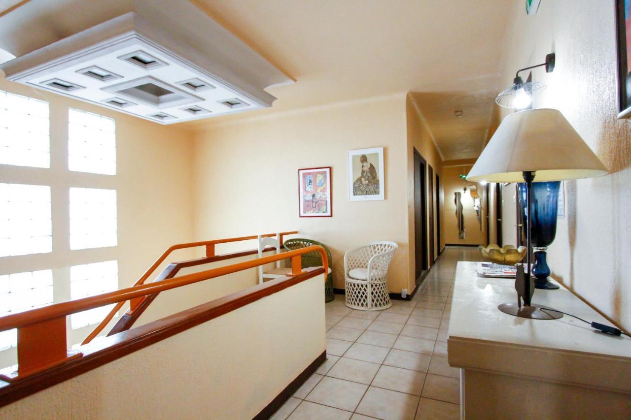 Logis Hotel Restaurant Le Kalliste Hyères Dış mekan fotoğraf